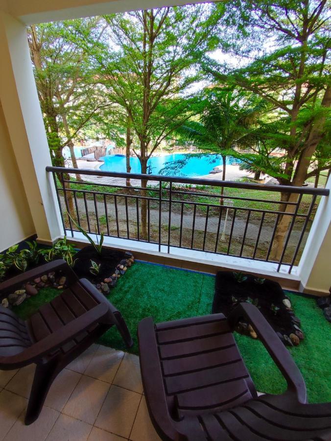 Le'Coco Homestay in Tiara Desaru Residence Exterior foto